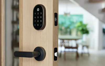 How To Choose The Right Hardware And Accessories For Your Wood Doors